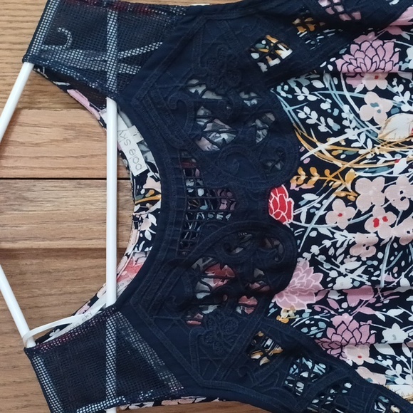 Tank top by pale sky - Picture 2 of 8